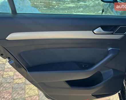 Серый Фольксваген Пассат, объемом двигателя 1.97 л и пробегом 276 тыс. км за 18200 $, фото 18 на Automoto.ua