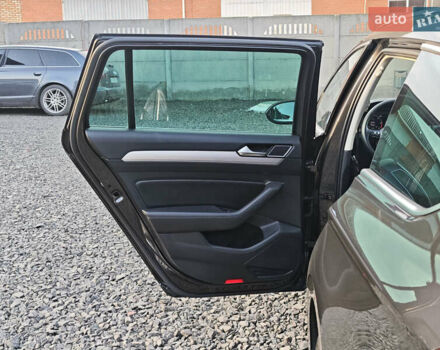 Сірий Фольксваген Пассат, об'ємом двигуна 2 л та пробігом 196 тис. км за 20999 $, фото 54 на Automoto.ua