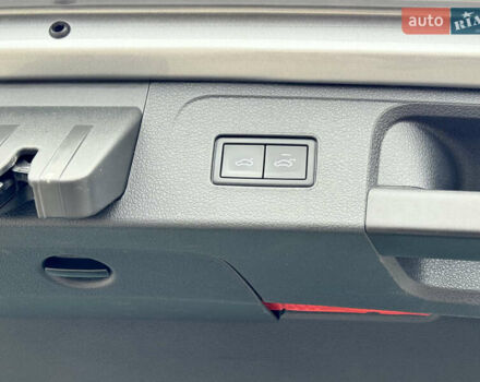 Серый Фольксваген Пассат, объемом двигателя 1.97 л и пробегом 227 тыс. км за 20499 $, фото 66 на Automoto.ua