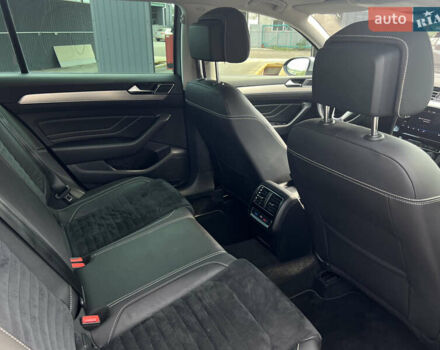 Сірий Фольксваген Пассат, об'ємом двигуна 2 л та пробігом 293 тис. км за 18200 $, фото 32 на Automoto.ua