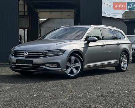 Сірий Фольксваген Пассат, об'ємом двигуна 2 л та пробігом 293 тис. км за 18200 $, фото 4 на Automoto.ua