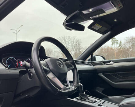 Серый Фольксваген Пассат, объемом двигателя 1.97 л и пробегом 193 тыс. км за 29900 $, фото 13 на Automoto.ua