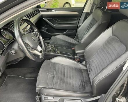 Серый Фольксваген Пассат, объемом двигателя 1.97 л и пробегом 188 тыс. км за 22500 $, фото 22 на Automoto.ua