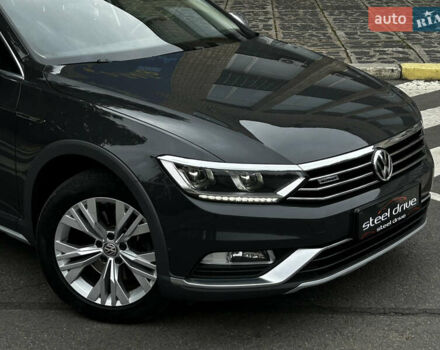 Серый Фольксваген Пассат, объемом двигателя 1.97 л и пробегом 259 тыс. км за 23999 $, фото 9 на Automoto.ua