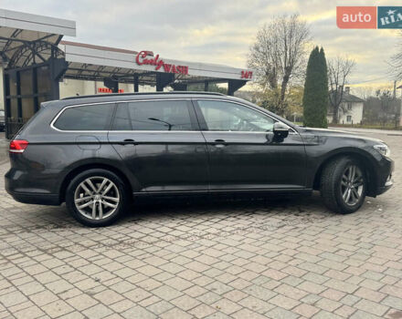 Серый Фольксваген Пассат, объемом двигателя 1.97 л и пробегом 276 тыс. км за 18500 $, фото 9 на Automoto.ua