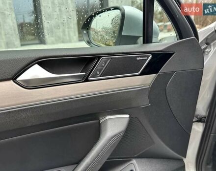 Серый Фольксваген Пассат, объемом двигателя 1.97 л и пробегом 233 тыс. км за 18700 $, фото 18 на Automoto.ua