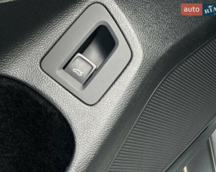 Сірий Фольксваген Пассат, об'ємом двигуна 2 л та пробігом 293 тис. км за 18200 $, фото 45 на Automoto.ua