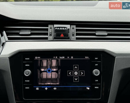 Серый Фольксваген Пассат, объемом двигателя 1.97 л и пробегом 227 тыс. км за 20499 $, фото 81 на Automoto.ua