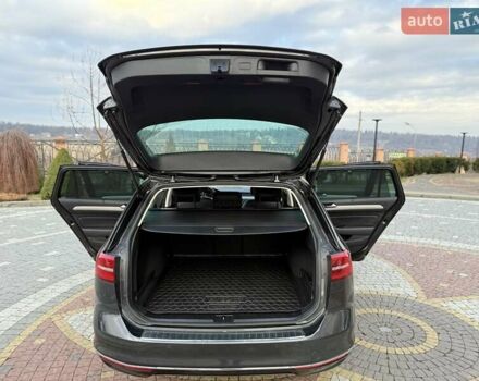 Сірий Фольксваген Пассат, об'ємом двигуна 1.6 л та пробігом 283 тис. км за 17750 $, фото 98 на Automoto.ua