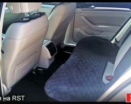 Сірий Фольксваген Пассат, об'ємом двигуна 2 л та пробігом 245 тис. км за 16700 $, фото 11 на Automoto.ua