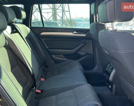 Серый Фольксваген Пассат, объемом двигателя 1.97 л и пробегом 276 тыс. км за 18200 $, фото 20 на Automoto.ua