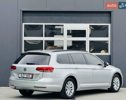 Сірий Фольксваген Пассат, об'ємом двигуна 2 л та пробігом 281 тис. км за 17500 $, фото 5 на Automoto.ua