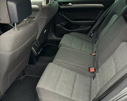 Серый Фольксваген Пассат, объемом двигателя 1.97 л и пробегом 210 тыс. км за 19800 $, фото 22 на Automoto.ua