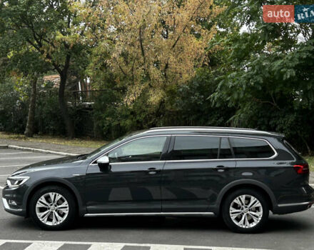 Серый Фольксваген Пассат, объемом двигателя 1.97 л и пробегом 259 тыс. км за 23999 $, фото 1 на Automoto.ua