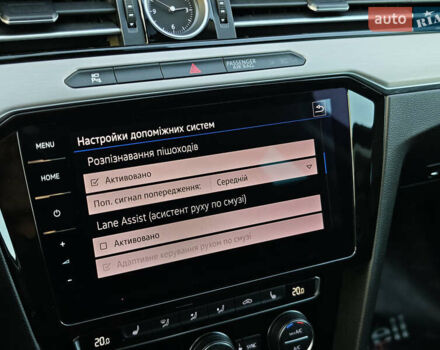 Сірий Фольксваген Пассат, об'ємом двигуна 2 л та пробігом 196 тис. км за 20999 $, фото 42 на Automoto.ua