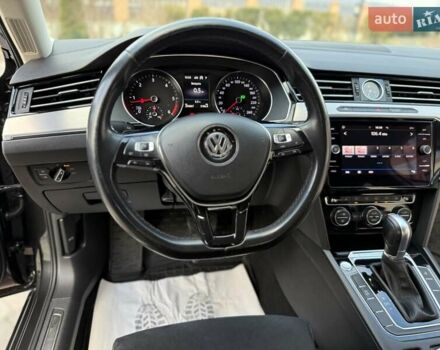 Сірий Фольксваген Пассат, об'ємом двигуна 1.6 л та пробігом 283 тис. км за 17750 $, фото 60 на Automoto.ua