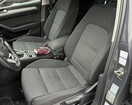 Серый Фольксваген Пассат, объемом двигателя 1.97 л и пробегом 210 тыс. км за 19800 $, фото 18 на Automoto.ua