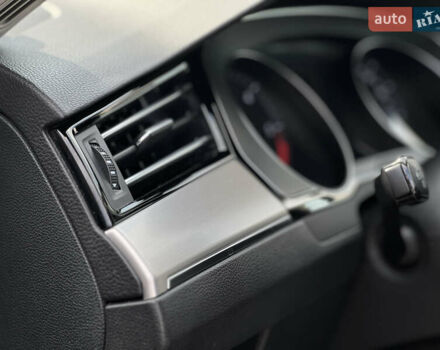 Сірий Фольксваген Пассат, об'ємом двигуна 2 л та пробігом 293 тис. км за 18200 $, фото 31 на Automoto.ua