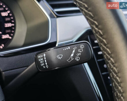 Сірий Фольксваген Пассат, об'ємом двигуна 2 л та пробігом 196 тис. км за 20999 $, фото 29 на Automoto.ua