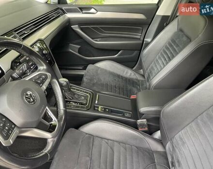 Серый Фольксваген Пассат, объемом двигателя 1.97 л и пробегом 188 тыс. км за 22500 $, фото 19 на Automoto.ua