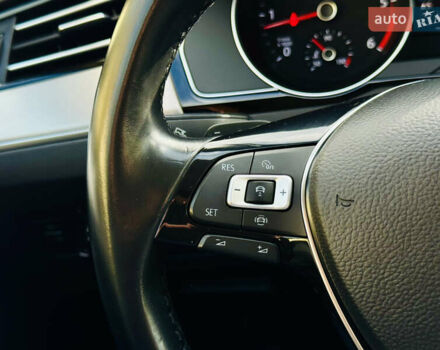 Фольксваген Пассат 2019 в Ужгороде на Automoto.ua Серый Фольксваген Пассат, объемом двигателя 1.97 л и пробегом 243 тыс. км за 18300 $, фото 33 на Automoto.ua