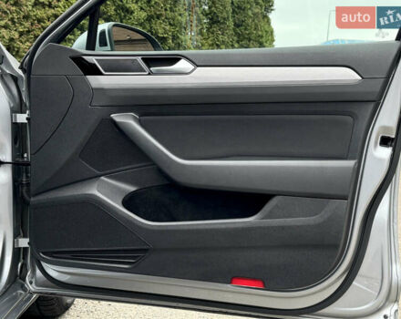 Серый Фольксваген Пассат, объемом двигателя 1.97 л и пробегом 227 тыс. км за 20499 $, фото 71 на Automoto.ua