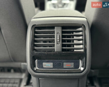 Сірий Фольксваген Пассат, об'ємом двигуна 2 л та пробігом 281 тис. км за 17500 $, фото 34 на Automoto.ua