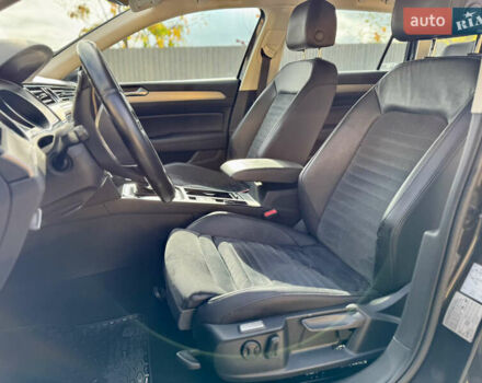 Фольксваген Пассат 2019 в Ужгороде на Automoto.ua Серый Фольксваген Пассат, объемом двигателя 1.97 л и пробегом 243 тыс. км за 18300 $, фото 21 на Automoto.ua