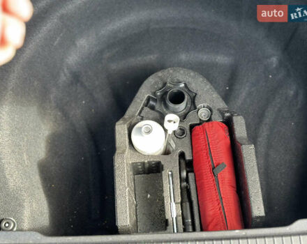 Серый Фольксваген Пассат, объемом двигателя 1.97 л и пробегом 223 тыс. км за 19600 $, фото 15 на Automoto.ua