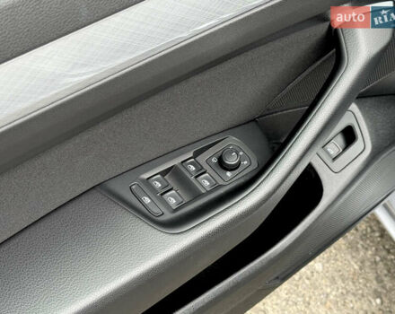 Серый Фольксваген Пассат, объемом двигателя 1.97 л и пробегом 227 тыс. км за 20499 $, фото 32 на Automoto.ua