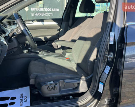 Серый Фольксваген Пассат, объемом двигателя 1.97 л и пробегом 276 тыс. км за 18200 $, фото 14 на Automoto.ua