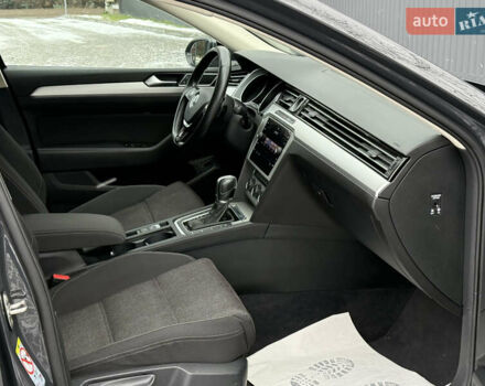 Сірий Фольксваген Пассат, об'ємом двигуна 1.97 л та пробігом 231 тис. км за 16950 $, фото 50 на Automoto.ua