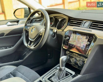 Фольксваген Пассат 2019 в Ужгороде на Automoto.ua Серый Фольксваген Пассат, объемом двигателя 1.97 л и пробегом 243 тыс. км за 18300 $, фото 46 на Automoto.ua