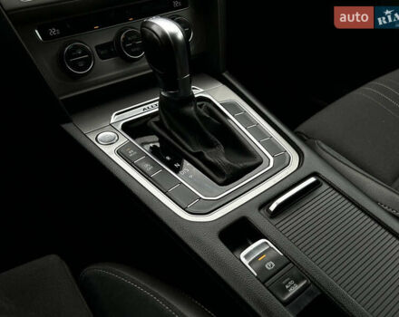 Серый Фольксваген Пассат, объемом двигателя 1.97 л и пробегом 259 тыс. км за 23999 $, фото 15 на Automoto.ua