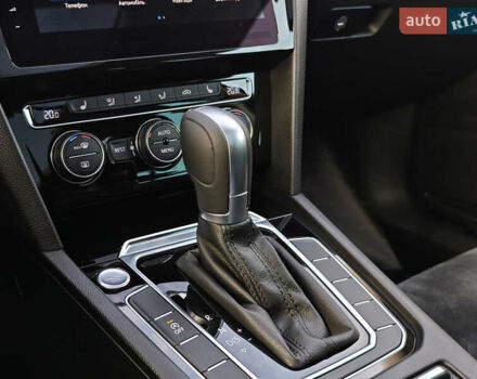 Сірий Фольксваген Пассат, об'ємом двигуна 2 л та пробігом 196 тис. км за 20999 $, фото 51 на Automoto.ua