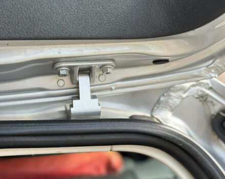 Серый Фольксваген Пассат, объемом двигателя 1.97 л и пробегом 223 тыс. км за 19600 $, фото 13 на Automoto.ua