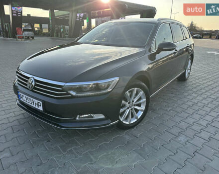 Сірий Фольксваген Пассат, об'ємом двигуна 1.6 л та пробігом 281 тис. км за 15999 $, фото 1 на Automoto.ua