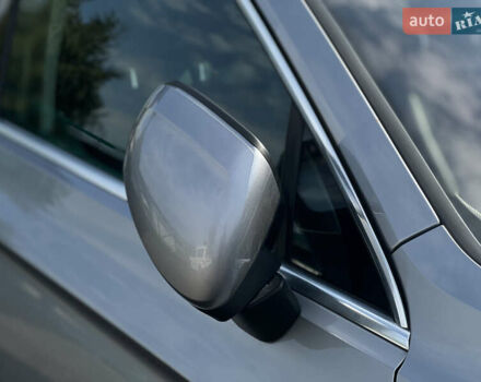 Сірий Фольксваген Пассат, об'ємом двигуна 2 л та пробігом 293 тис. км за 18200 $, фото 9 на Automoto.ua