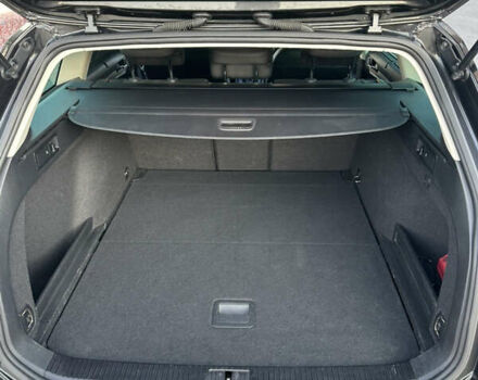 Сірий Фольксваген Пассат, об'ємом двигуна 1.6 л та пробігом 281 тис. км за 15999 $, фото 13 на Automoto.ua