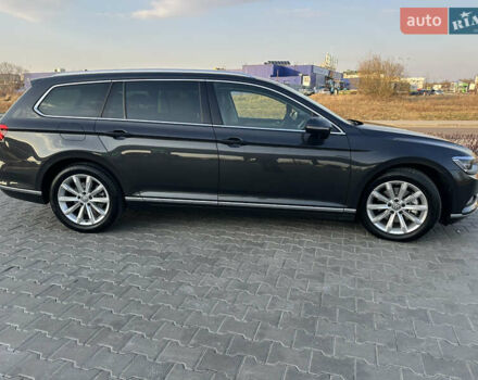 Сірий Фольксваген Пассат, об'ємом двигуна 1.6 л та пробігом 281 тис. км за 15999 $, фото 7 на Automoto.ua