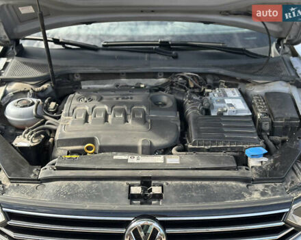 Серый Фольксваген Пассат, объемом двигателя 1.97 л и пробегом 223 тыс. км за 19600 $, фото 22 на Automoto.ua