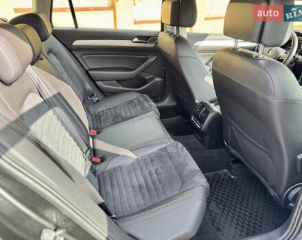 Фольксваген Пассат 2019 в Ужгороде на Automoto.ua Серый Фольксваген Пассат, объемом двигателя 1.97 л и пробегом 243 тыс. км за 18300 $, фото 40 на Automoto.ua