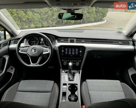 Серый Фольксваген Пассат, объемом двигателя 1.97 л и пробегом 227 тыс. км за 20499 $, фото 70 на Automoto.ua