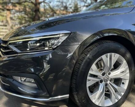 Серый Фольксваген Пассат, объемом двигателя 1.97 л и пробегом 188 тыс. км за 22500 $, фото 84 на Automoto.ua