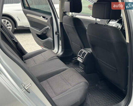 Сірий Фольксваген Пассат, об'ємом двигуна 2 л та пробігом 281 тис. км за 17500 $, фото 37 на Automoto.ua