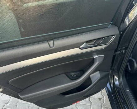 Сірий Фольксваген Пассат, об'ємом двигуна 1.6 л та пробігом 281 тис. км за 15999 $, фото 9 на Automoto.ua