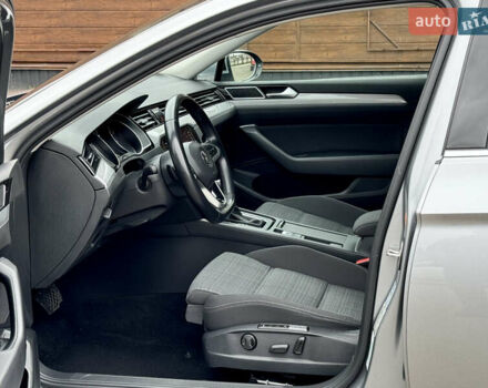 Серый Фольксваген Пассат, объемом двигателя 1.97 л и пробегом 227 тыс. км за 20499 $, фото 31 на Automoto.ua