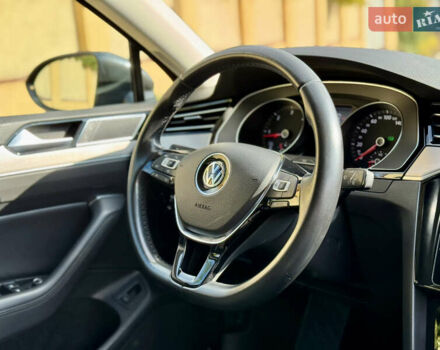 Фольксваген Пассат 2019 в Ужгороде на Automoto.ua Серый Фольксваген Пассат, объемом двигателя 1.97 л и пробегом 243 тыс. км за 18300 $, фото 49 на Automoto.ua