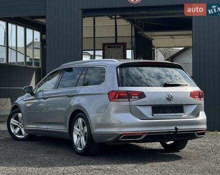 Сірий Фольксваген Пассат, об'ємом двигуна 2 л та пробігом 293 тис. км за 18200 $, фото 12 на Automoto.ua