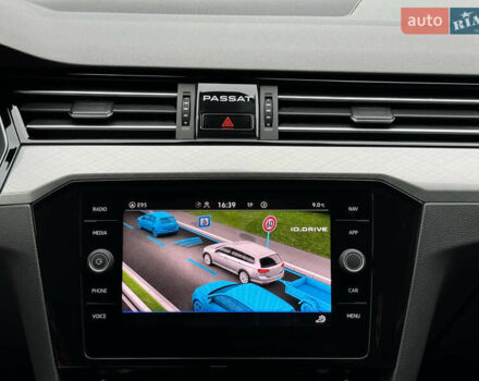 Серый Фольксваген Пассат, объемом двигателя 1.97 л и пробегом 227 тыс. км за 20499 $, фото 80 на Automoto.ua